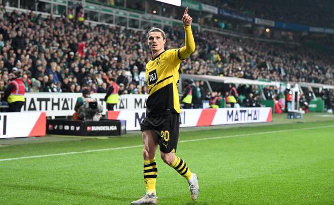 薩比策否認(rèn)離隊傳聞，媒體素材照單全收。