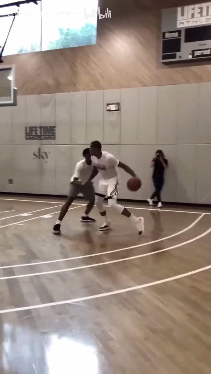 NBA球星的頂級腳步操作誰的連招最絲滑