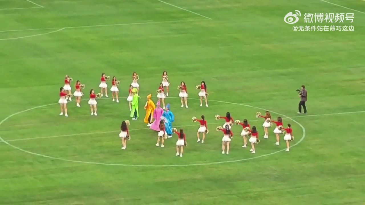 江南四大才子亮相蘇超啦啦隊小姐姐們都被帥暈