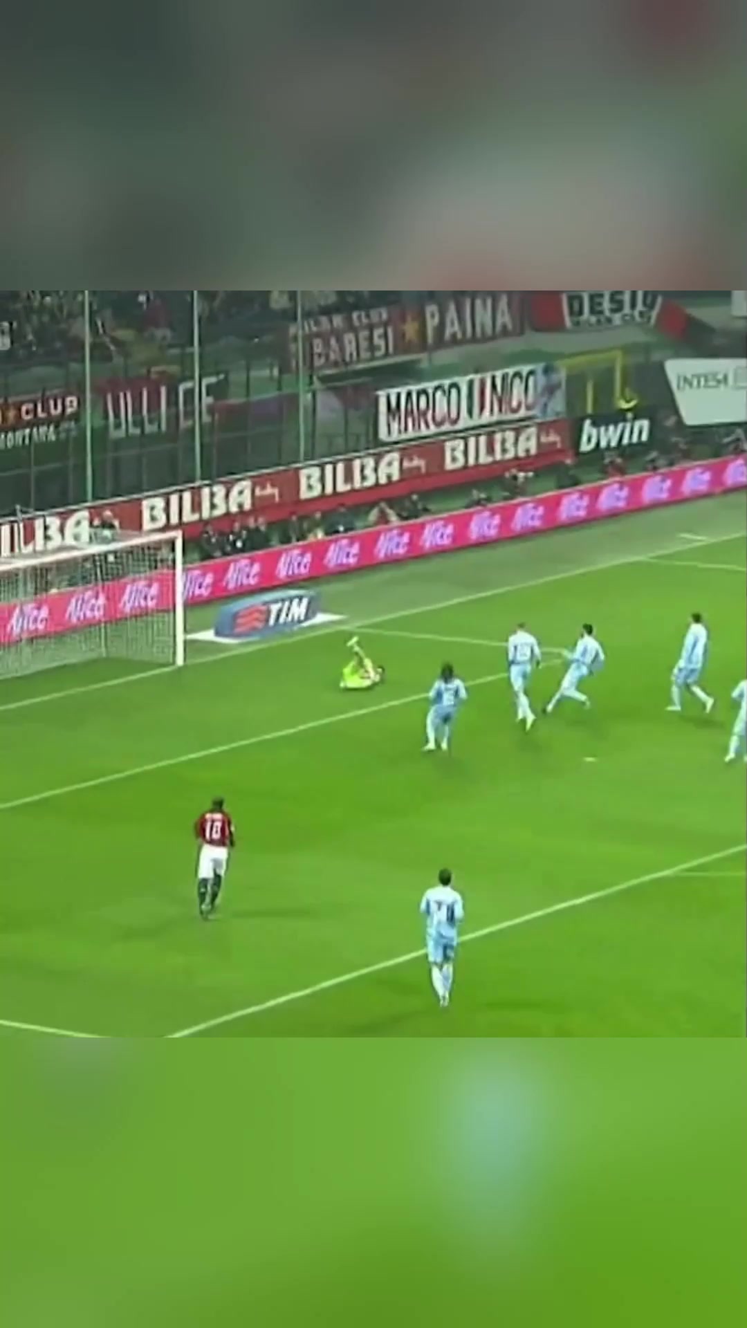 08年大羅對(duì)陣那不勒斯開(kāi)二度外星人大羅歐洲賽場(chǎng)的最后進(jìn)球