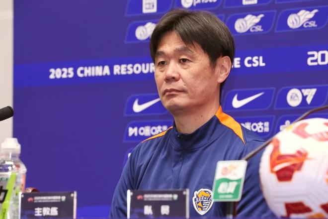 記者：青島海?；蜃饨鑳蓢?guó)足新星，參與亞洲杯4戰(zhàn)。