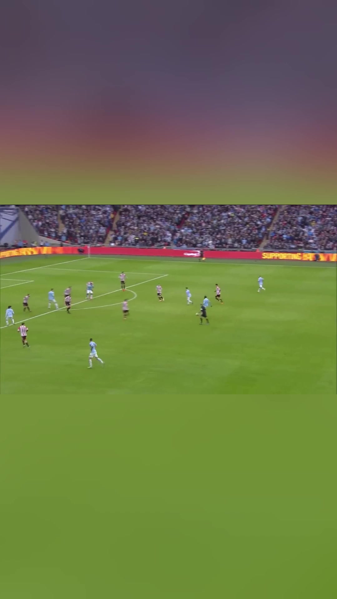 平地起驚雷對(duì)于亞亞-圖雷來(lái)說(shuō)進(jìn)世界波就是這么簡(jiǎn)單