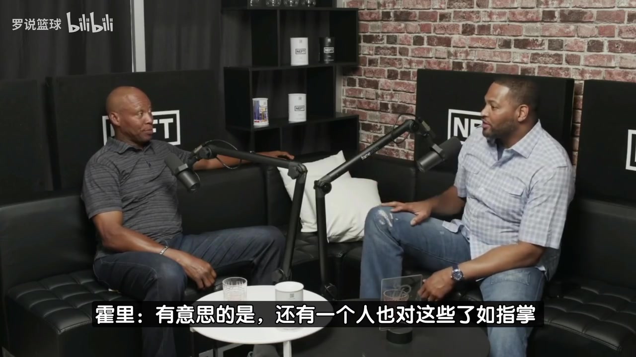 霍里在我認(rèn)識(shí)的人里只有姚明和科比對(duì)所有球員都了若指掌