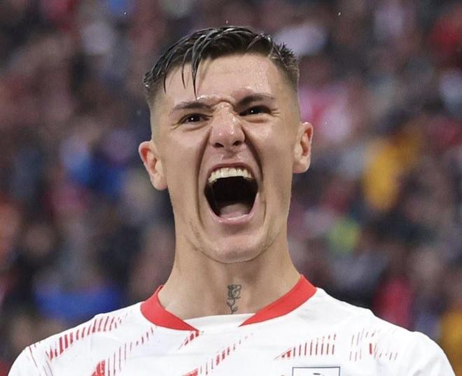 記者：紐卡限48小時(shí)答復(fù)謝什科，不延至周后。