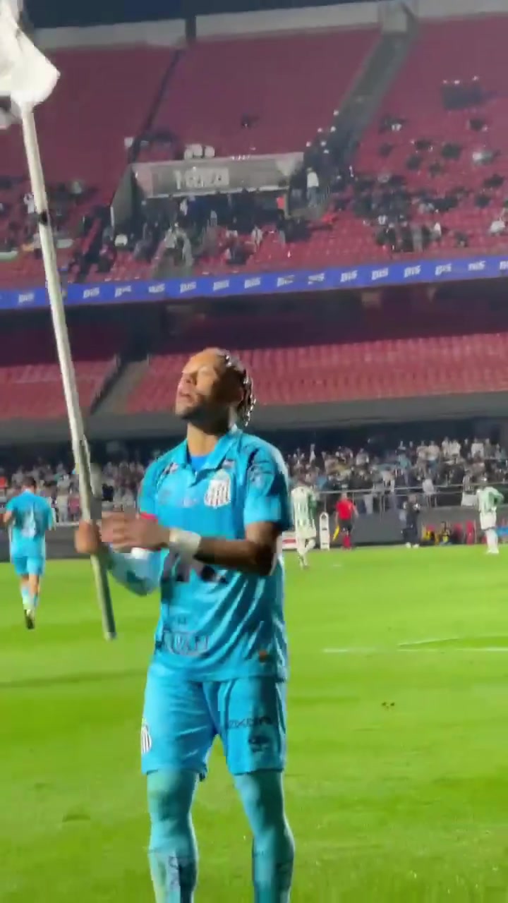 這里是我的地盤現(xiàn)場直拍內(nèi)馬爾高舉角旗桿