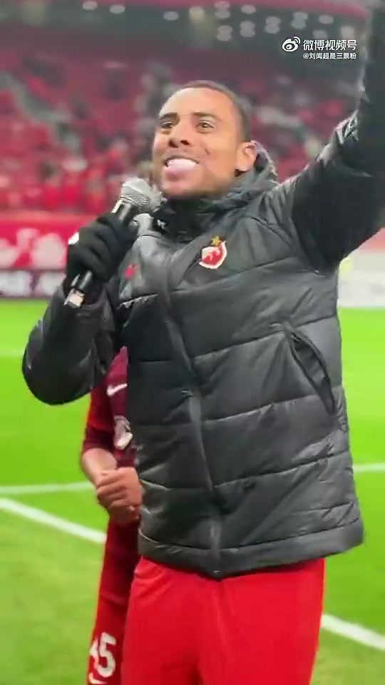 想念?yuàn)W斯卡海港賽后高呼奧斯卡留下奧斯卡捂臉痛哭不止