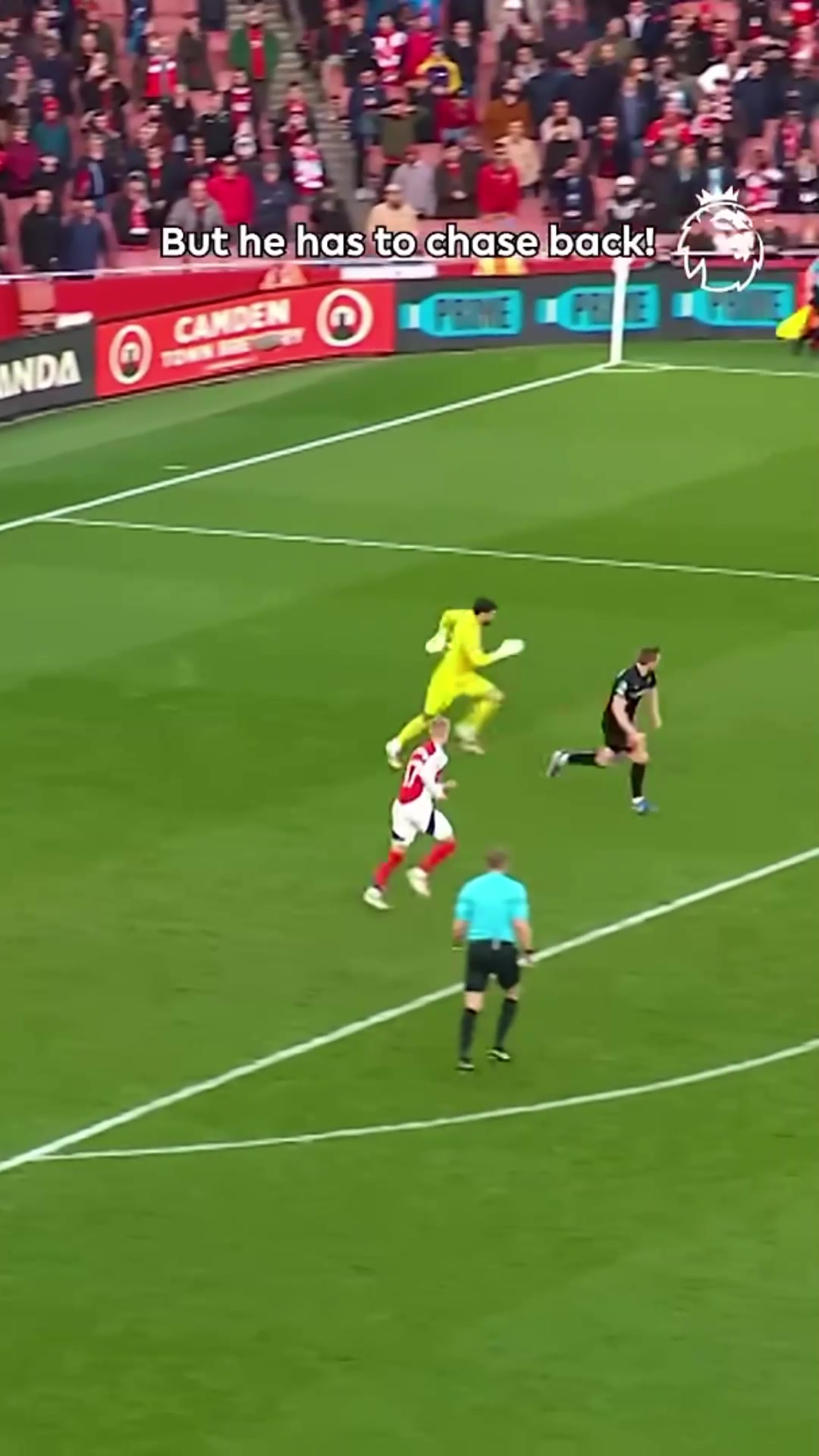 你見過守門員跑得這么快的嗎