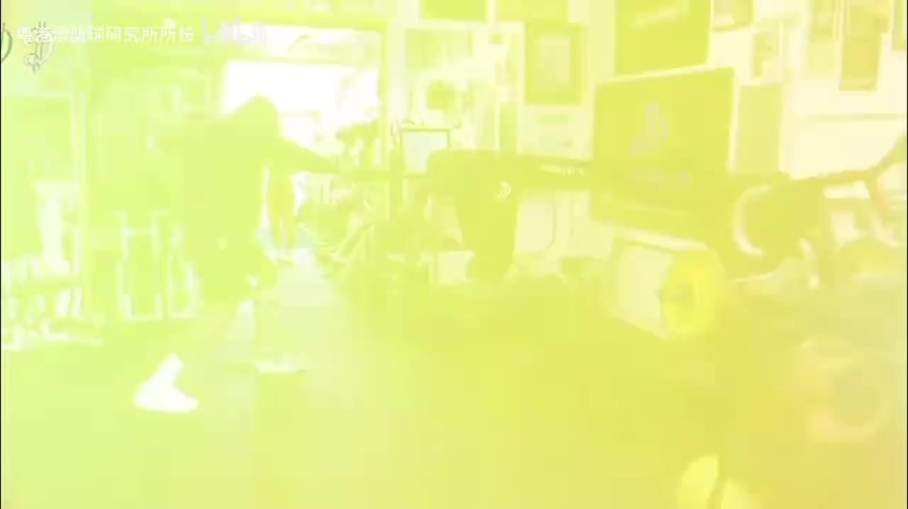 早日復出開拓者官方發(fā)布利拉德進行康復訓練視頻