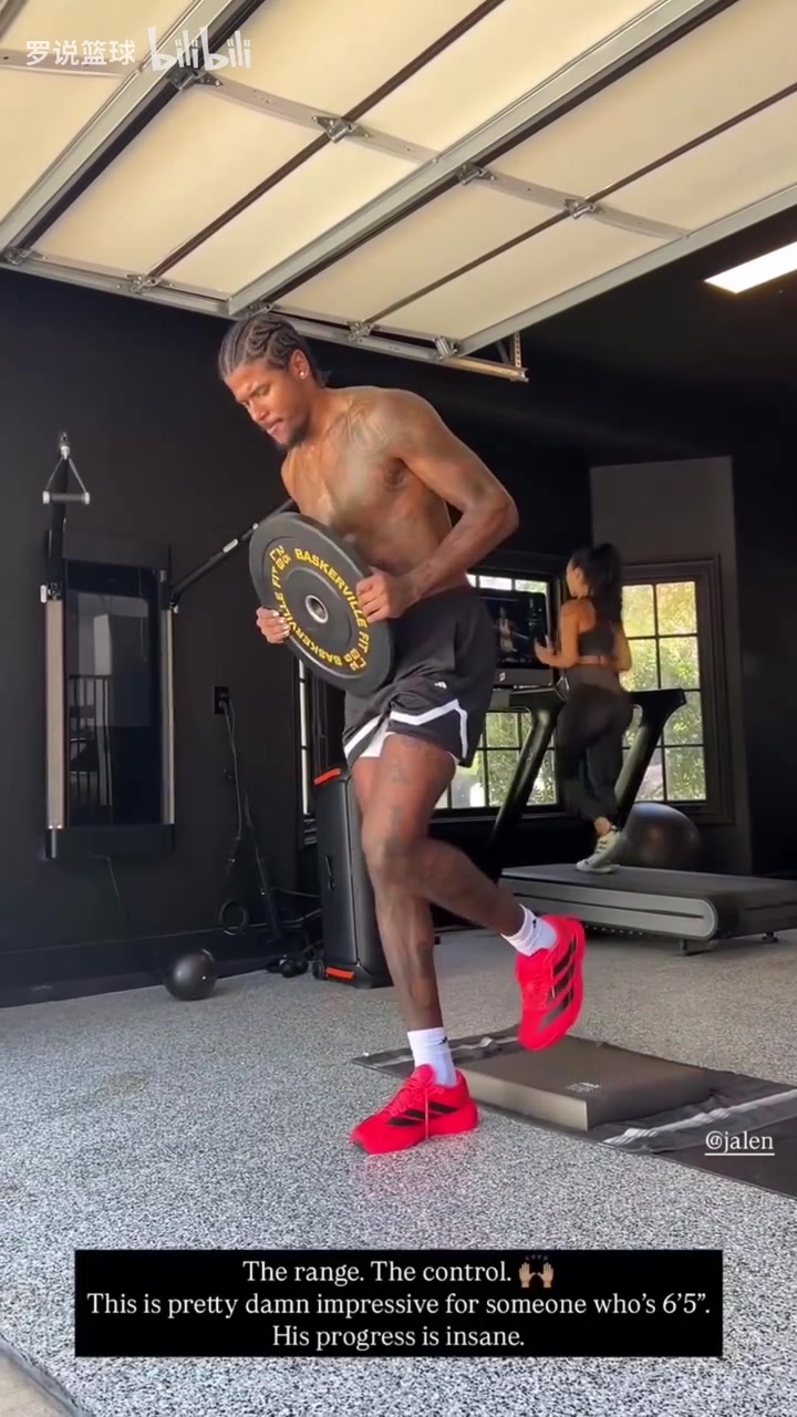 越來越壯格林休賽期持續(xù)苦練新賽季能在太陽爆發(fā)嗎