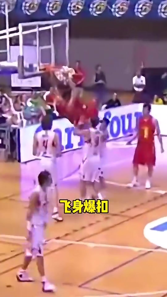 年輕時的易建聯(lián)有多快過加索爾只要一步就夠了