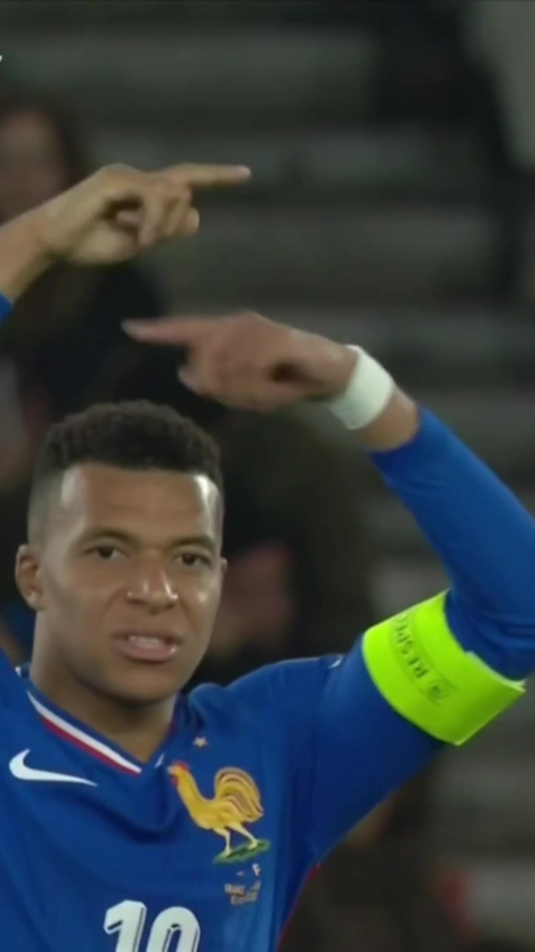 愿無(wú)大礙姆巴佩右腳踝再傷已退出本期法國(guó)隊(duì)返回皇馬