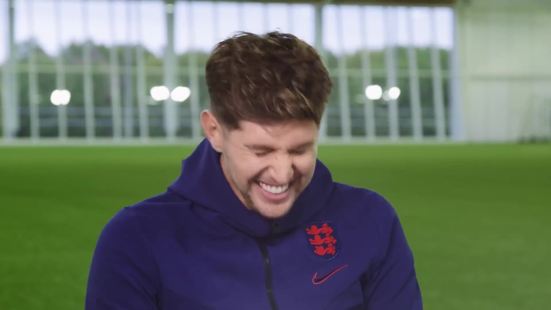 知名節(jié)目斯通斯21年做客節(jié)目炸雞店約會尬聊天花板