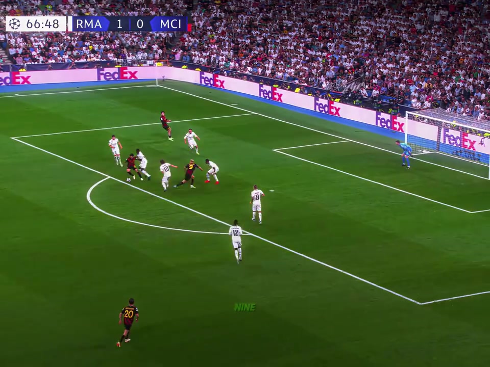 歷史級名場面德布勞內(nèi)炮彈遠射攻破庫爾圖瓦把守的球門