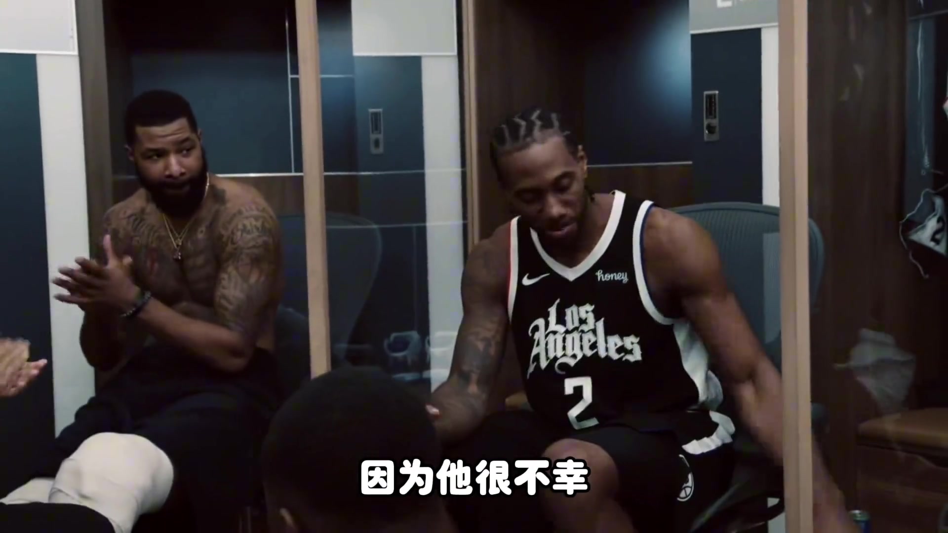 楊毅小卡健康時(shí)也沒多厲害 大多數(shù)還是不健康 作為爭(zhēng)冠核心讓人失望