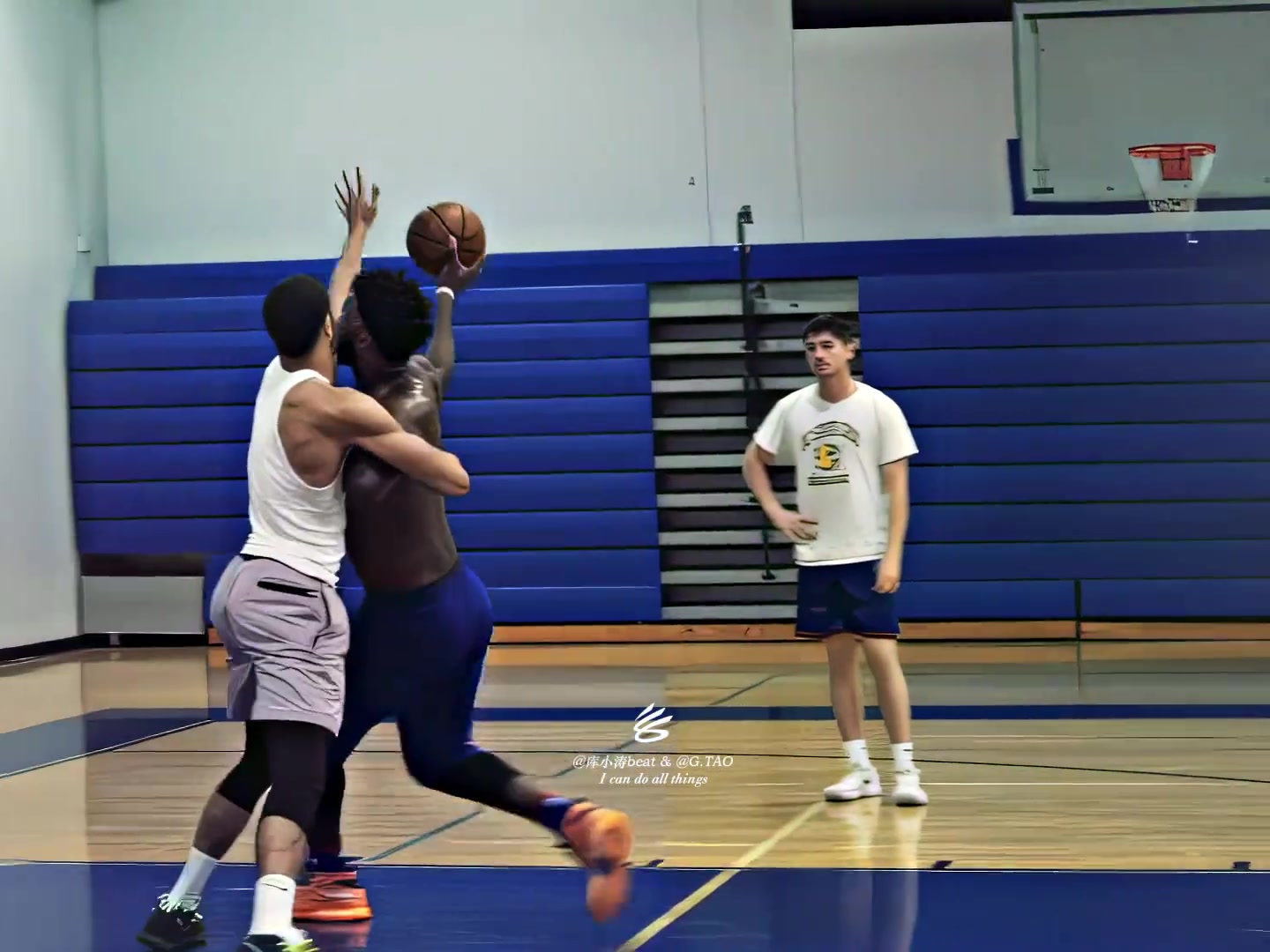 恩比德參加全明星單挑賽你就說誰能防住