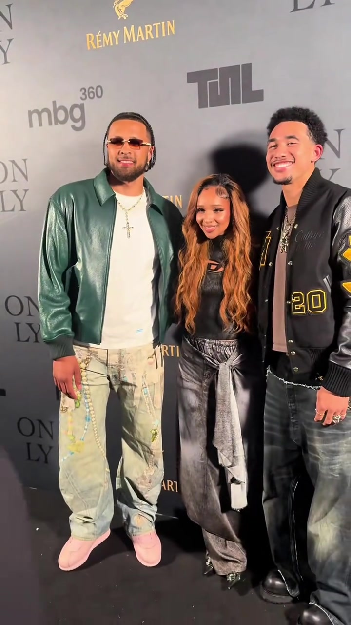 CC這是胖了康寧漢姆和魔仙哥一起出席在紐約的活動