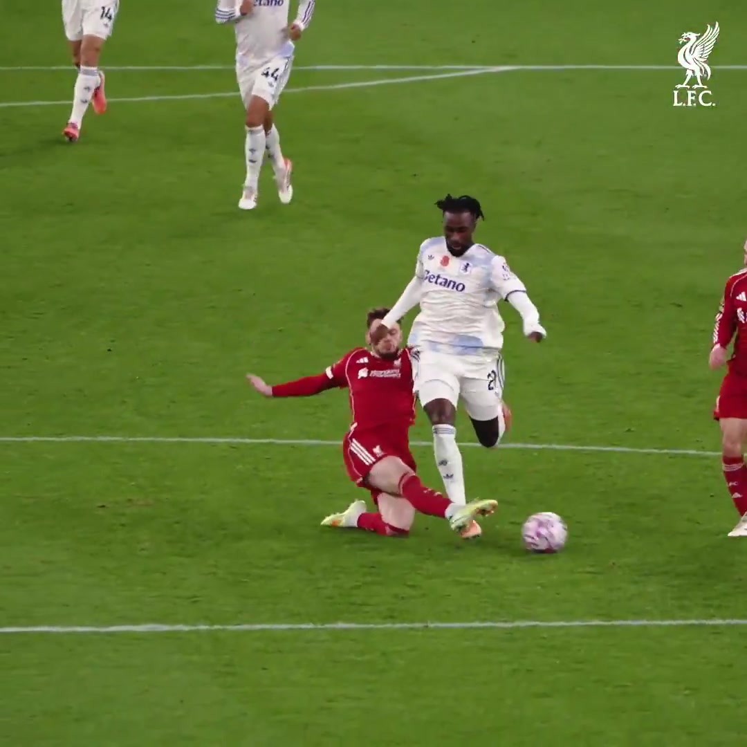 利物浦官方怒贊布拉德利這次防守勇敢的戰(zhàn)士