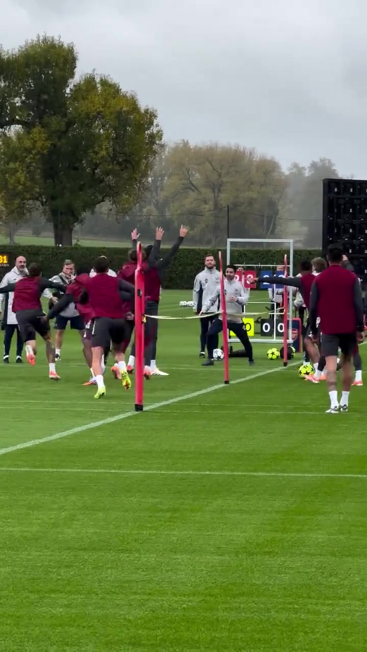 氛圍真好阿森納就像一個(gè)大家庭